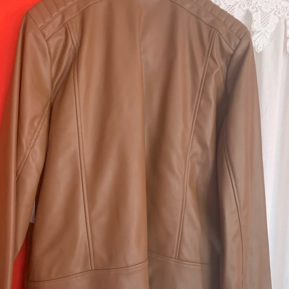 Jacket - Picture 3 of 5